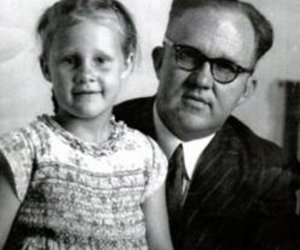 Gansbaai Leeskring vier Dirk Opperman